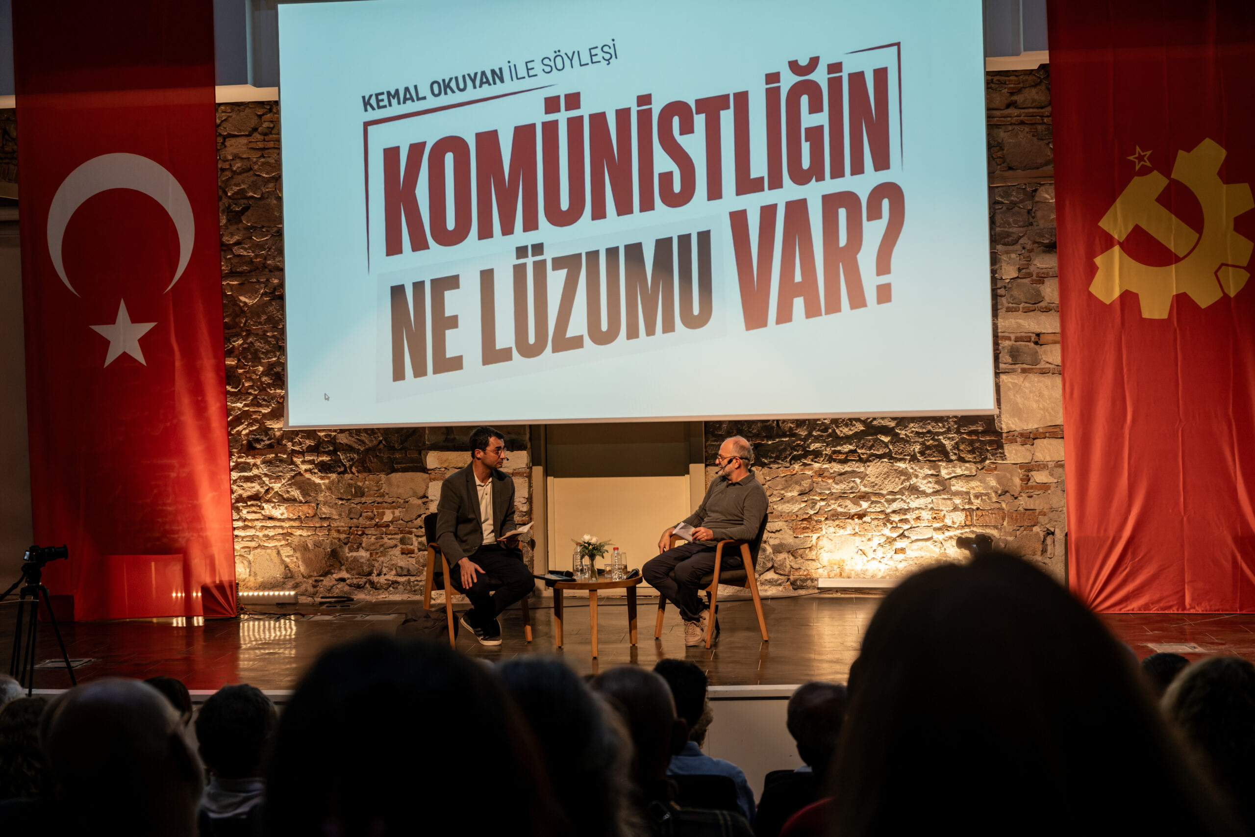 Gazeteci-yazar Barış Terkoğlu ve TKP Genel Sekreteri Kemal Okuyan, İzmir’de