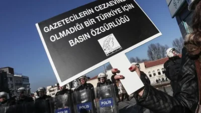İzmir Gazeteciler Cemiyeti öncülüğünde 24 Ekim Cumartesi günü düzenlenecek “Sansüre
