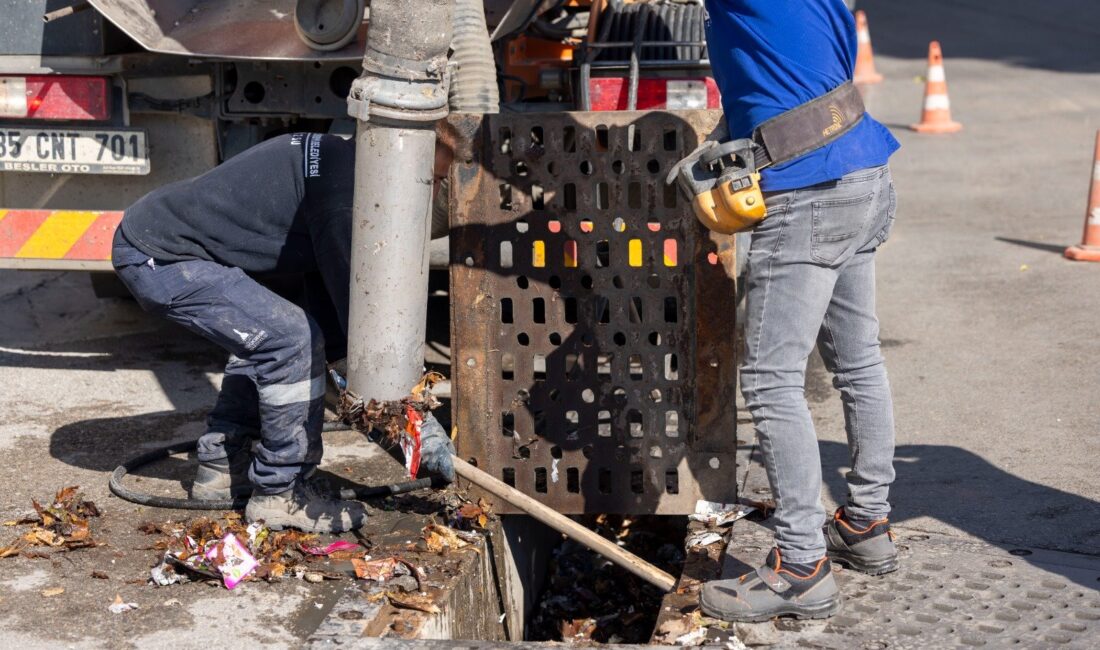 İzmir’de kış hazırlığı hızlandı: 117 bin yağmur ızgarası temizlendi İzmir Büyükşehir Belediyesi, kış ayları öncesinde yağışların ulaşımı ve günlük