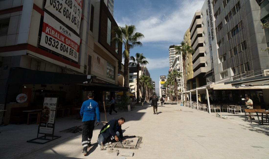 İzmir’in en işlek caddelerinden Kıbrıs Şehitleri’nde yenileme: Sokaklar da düzenleniyor İzmir Büyükşehir Belediyesi, Alsancak’ın simge noktalarından Kıbrıs Şehitleri Caddesi’nde zemin