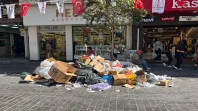 Karşıyaka Belediyesi, ilçede vatandaşların tepkisine neden olan çöp sorununun temelinde