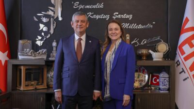 Konak Belediye Başkanı Nilüfer Çınarlı Mutlu, YENİ Parti Genel Başkanı