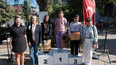 “İzmir'in Annesi” olarak tanınan Türk Anneler Derneği İzmir Şubesi’nin Kurucu