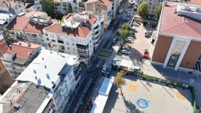 İzmir’in Konak ilçesinde beş okulun birden kullandığı 156 Sokak’ta yapılan