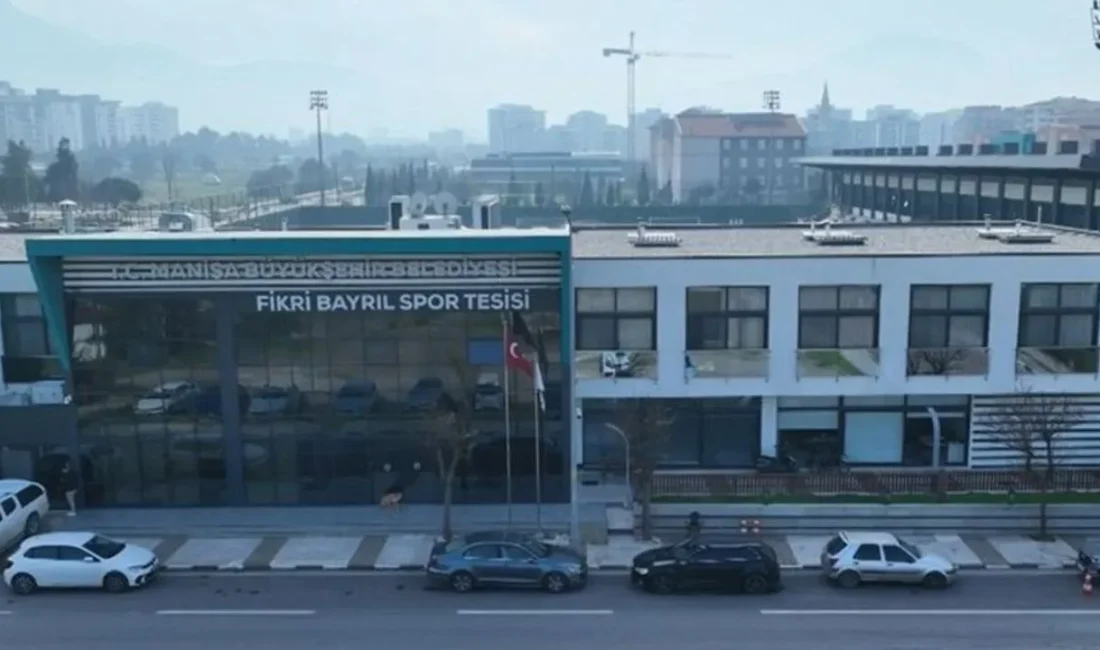 Manisa BBSK’nın eski yöneticilerine operasyon: 4 kişi gözaltında! Manisa Büyükşehir Belediyespor’un geçmiş dönem hesaplarına yönelik “zimmet” ve “suç