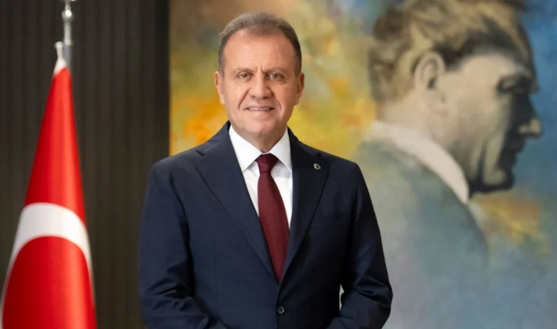 Mersin Büyükşehir Belediye Başkanı Vahap Seçer tutuklandı Mersin’de Büyükşehir, Yenişehir ve Mezitli belediyelerine yönelik yürütülen soruşturma kapsamında