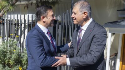 İzmir Büyükşehir Belediye Başkanı Cemil Tugay, yerel seçimlerde karşı karşıya