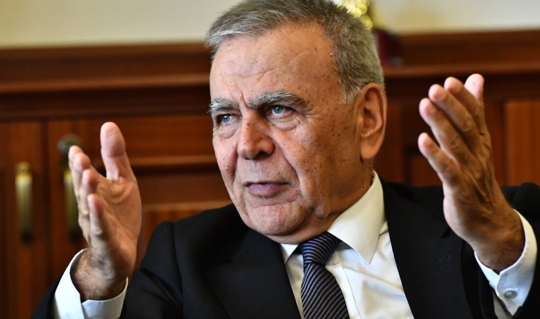 Aziz Kocaoğlu adaylığını açıkladı, Çağatay Güç karşısında ön seçime girecek Yeni Parti'nin 18 Ekim Pazar günü yapacağı İzmir İl Kongresi