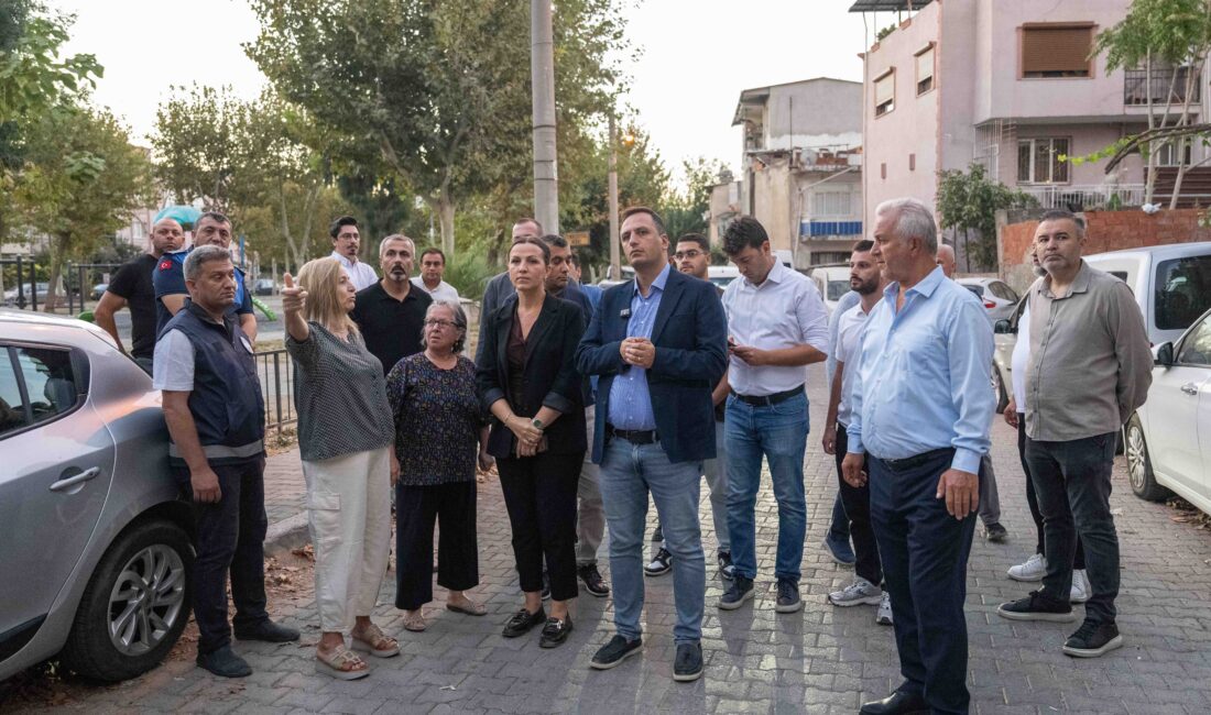 Bornova’da şafak mesaisi: Rafetpaşa Mahallesi köşe bucak temizlendi Bornova Belediye Başkanı Ömer Eşki, daha temiz ve konforlu bir