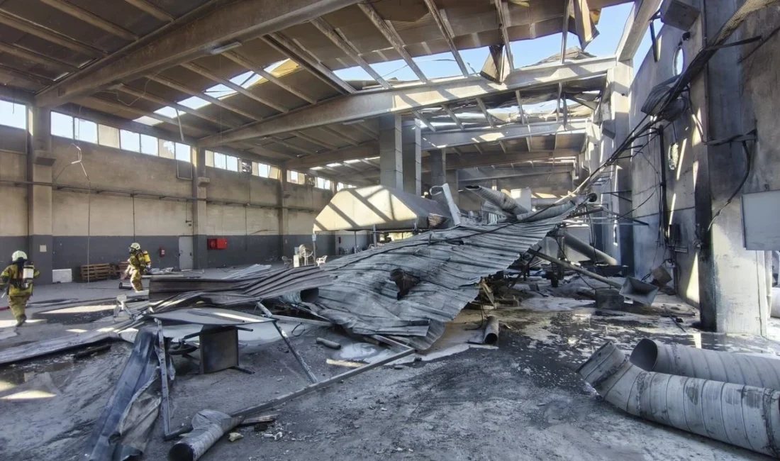 İzmir’de metal fabrikasında patlama: 3 işçi ağır yaralandı Torbalı'da bulunan bir demir fabrikasında meydana gelen patlamada 3 işçi